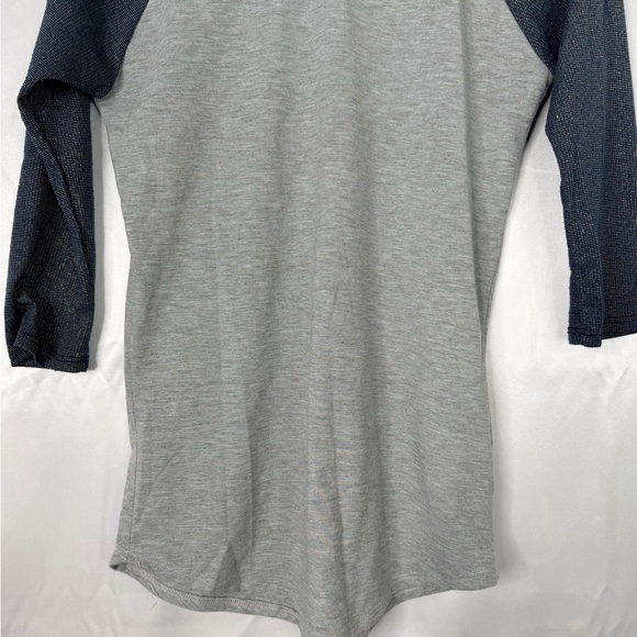 Lularoe XS Gray Raglan Top 3/4 Sleeve Soft Stretch Casual Classic Tee - Picture 4 of 9